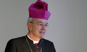 bishop_schneider_1-810×500-1-r78xz1o970ev1g634wjdv3n050xhk58fgv9jnijlbs