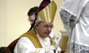 bishop_athanasius_schneider-810×500-1-r78xz1o970ev1g634wjdv3n050xhk58fgv9jnijlbs