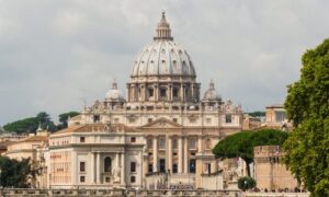 Saint_Peters_Basilica_facade_Rome_Italy-scaled-1-r78xy3u2cz4jfhj8mhwtdc6er5k9v1i3c7s2djxrjs