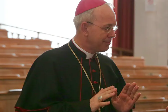 Bishop_Athanasius_Schneider_Credit_Bohumil_Petrik_1_CNA