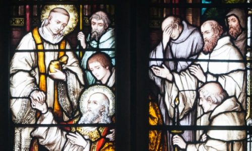Armagh_Roman_Catholic_Cathedral_of_St._Patrick_East_Aisle_Window_03_Death_of_St._Malachy_Detail_Upper_Scene_2013_09_24-660×350-1
