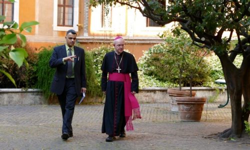 Bishop_Schneider_and_Westen_May_2016__Rome-810×500-1