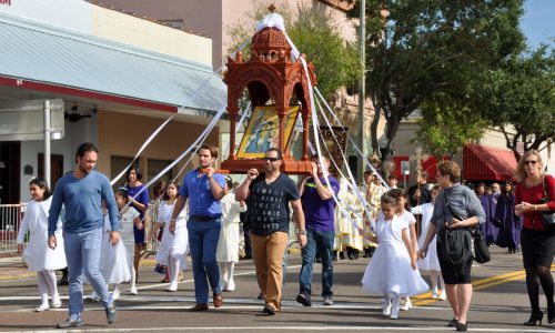 Idol_image_procession,_religious_worship_rituals_by_a_Greek_Orthodox_church_Florida