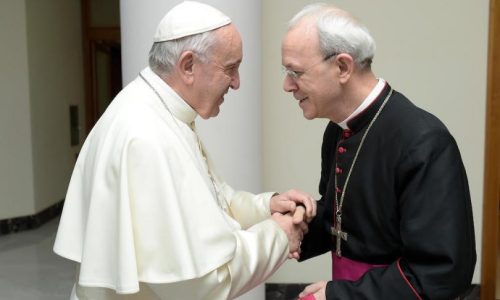 Pope_Francis_meets_Bishop_Athanasius_Schneider_810_500_75_s_c1_810_500_75_s_c1