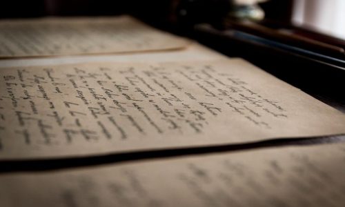 antique-handwritten-letter-in-focused-foreground