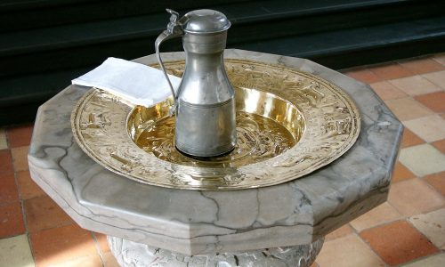 baptismal-font-869128_1280