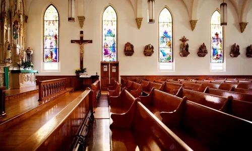 empty-church-pews-0319211